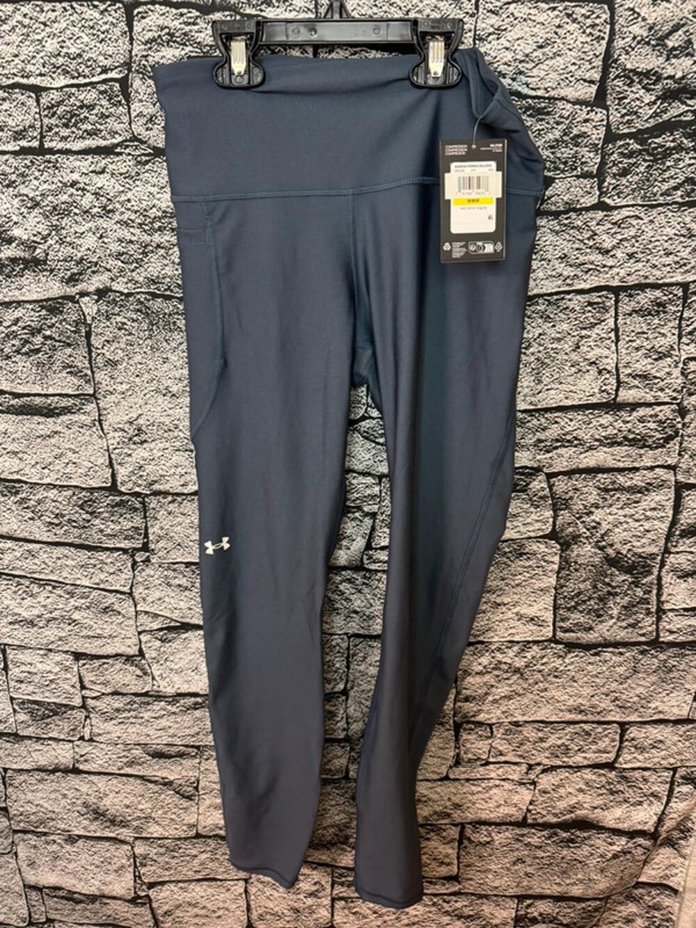 NWT Ladies Under Armour Tech Compression Leggings - Medium